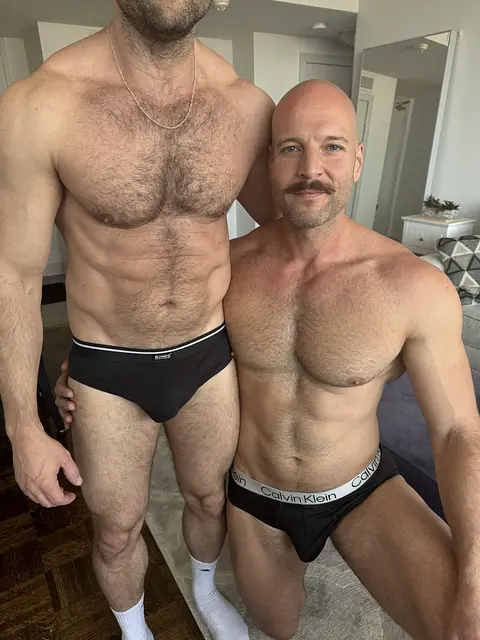 Muscle Studs Milked Raw